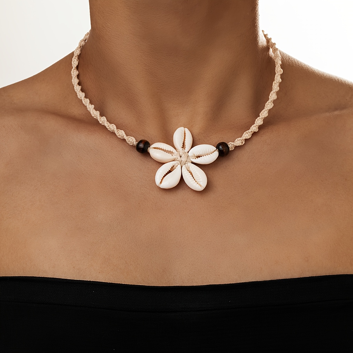 A Handmade Adjustable Necklace For Women Featuring Beach Shells And Flowers, Wear And Gifting
