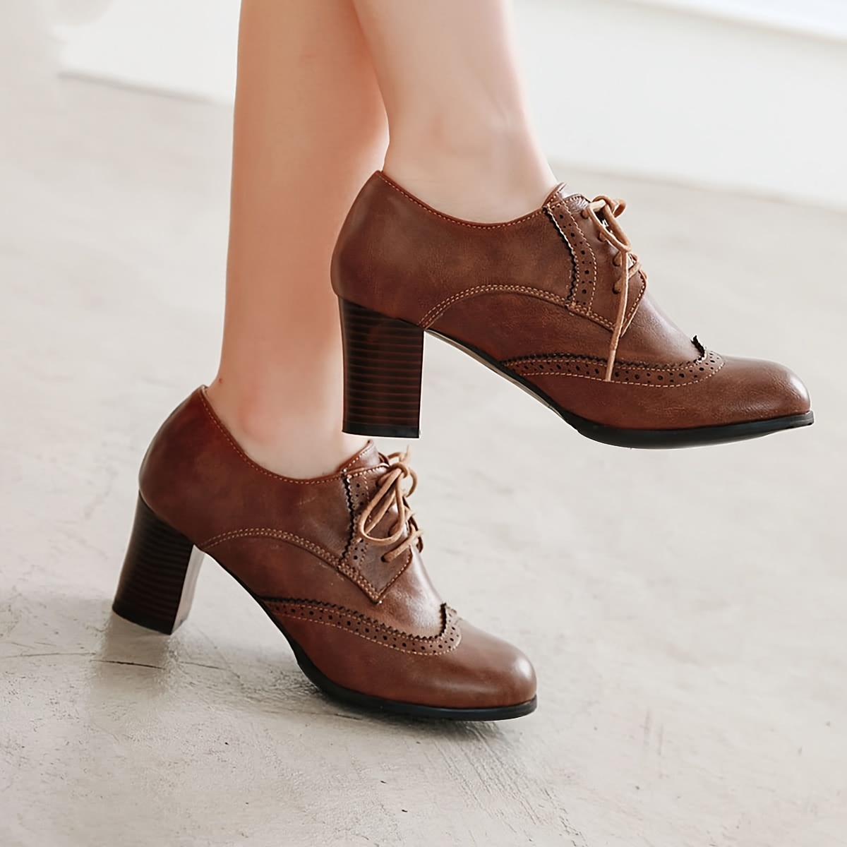 Women's Chunky High Heels Wingtip Oxfords Round Toe Lace Up Stacked Block  Heel Vintage Brogues Pumps Shoes