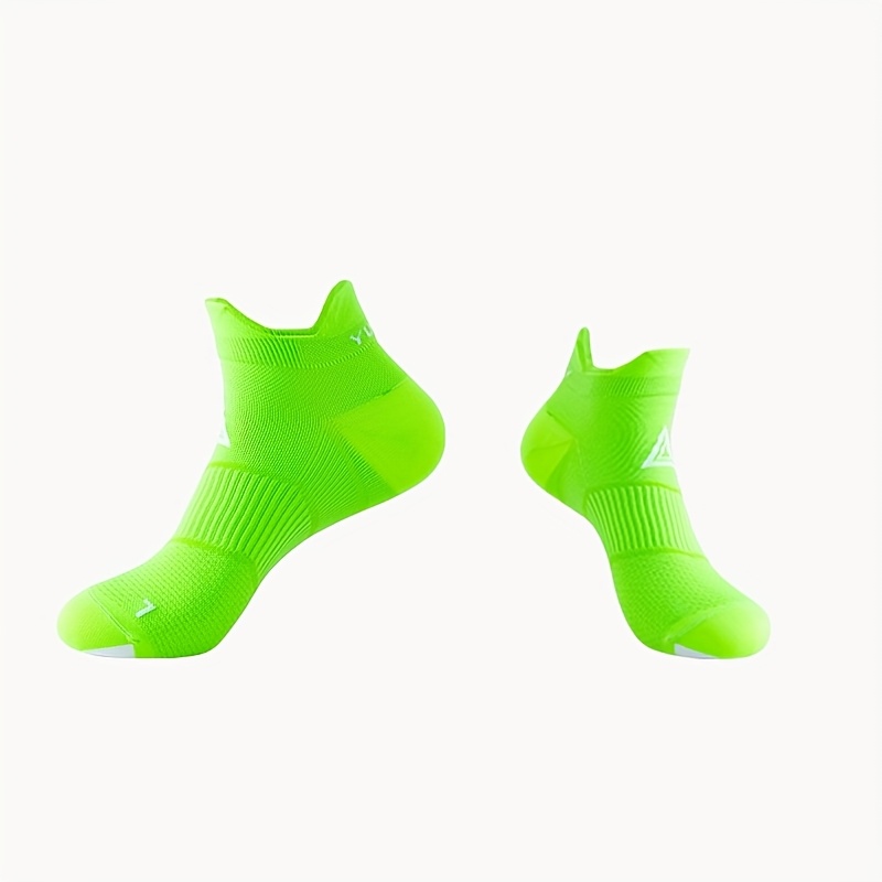 Image of 1/3 Pairs Random Color Of Men And Running Socks, Comfortable And Breathable Non-slip Sports Socks, Suitable For Outdoor Exercise Casual Walking, Women Men Socks And Socks