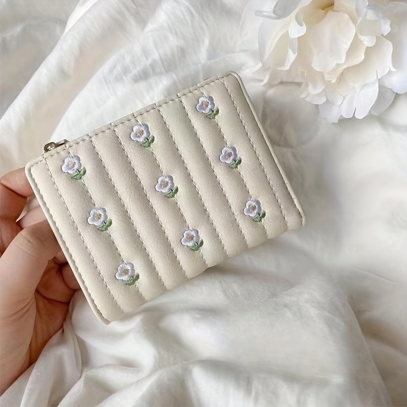 

Sweet Style Women's Bi-fold Mini Wallet With Flower Embroidery, Cash Pocket With Card Holder, Coin Purse With Id Window(4.53''x 0.79'')