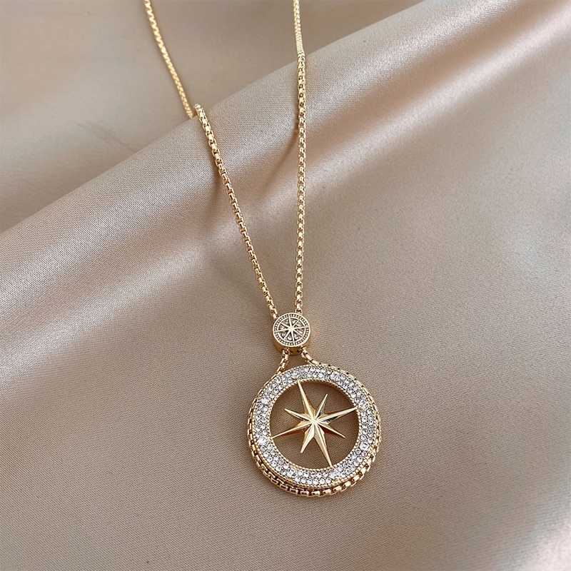 

Elégant collier pendentif en plaqué or avec strass, style japonais et coréen, longue chaîne pour pull, accessoire polyvalent pour un , bijoux toutes