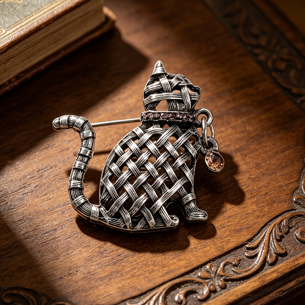 TEMU 1pc Broche Chat Creux Vintage Détériorée pour Hommes et Femmes, Pendentif Chat Chaton de Style de Luxe Léger , Convient pour l'Embellissement de