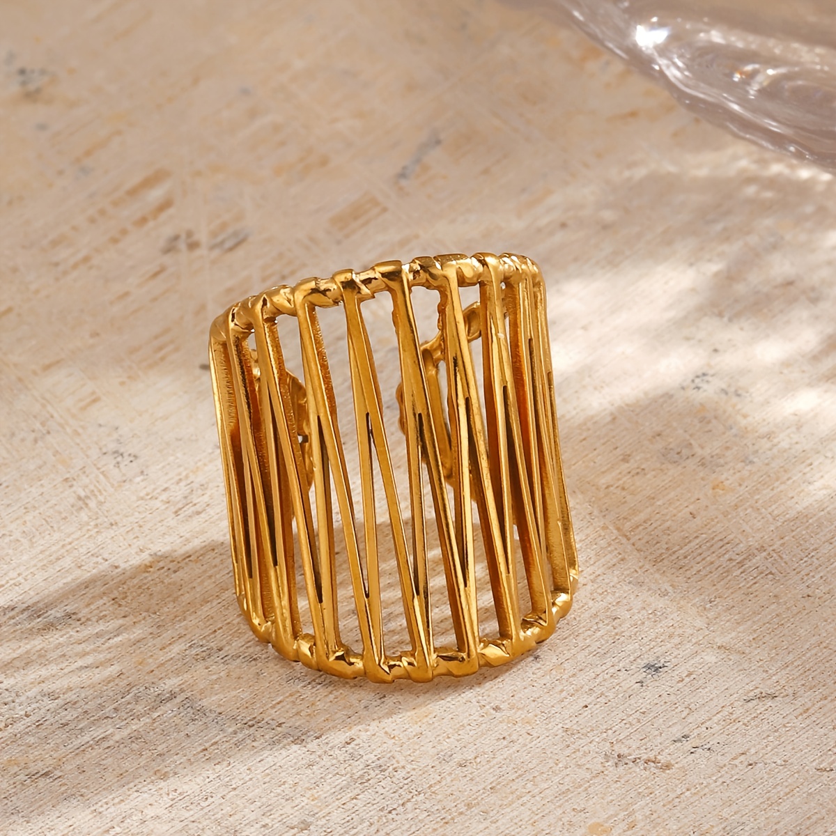 TEMU A Fashionable And Trendy Irregular Line Ring, Exaggerated, Thick, Personalized, Hip-hop Ring, Ladies' Gift, Ladies' Jewelry, Ladies' Additions,