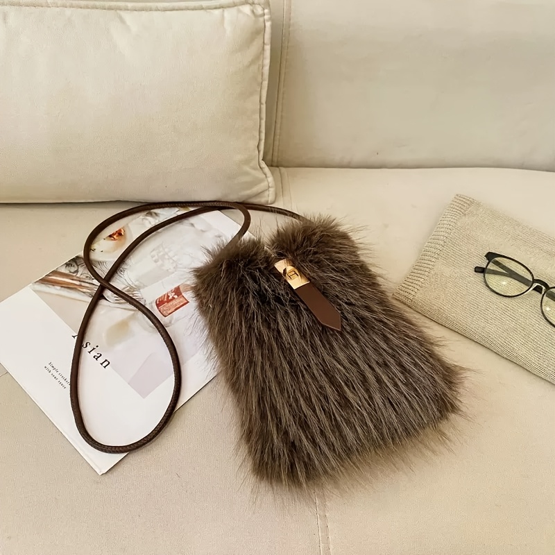TEMU Plush Velvet Special Autumn/winter New Style Phone Pouch, Women's Shoulder Bag, Plush Wallet, Fluffy Fashionable Trendy Crossbody Bag, Women's