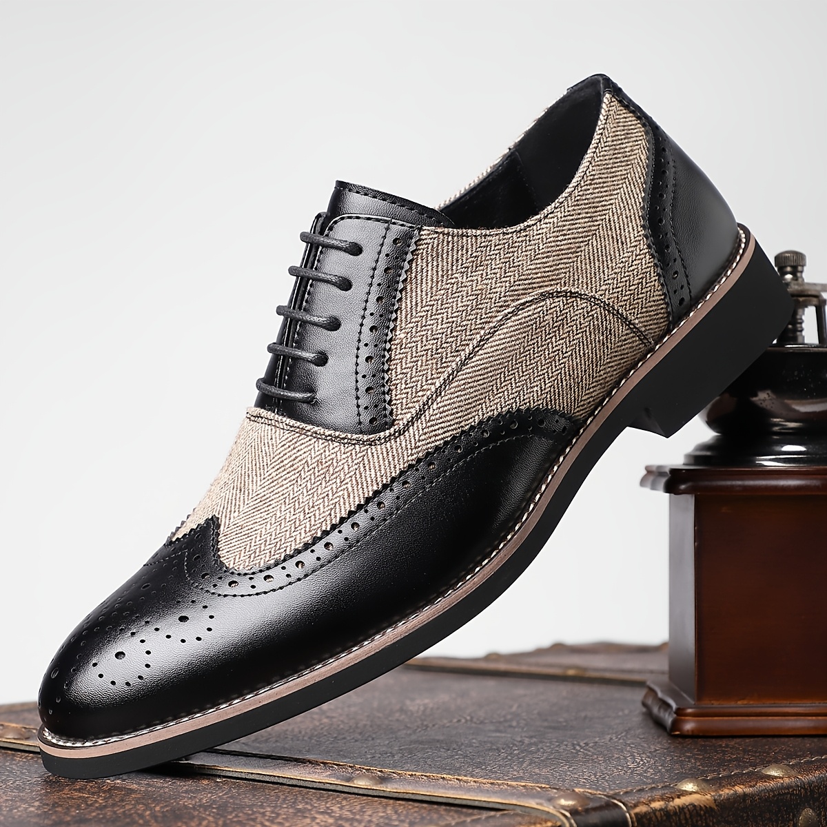 Pointed Breathable Comfortable Casual Shoes, An Elegant For Business Events And Weddings.