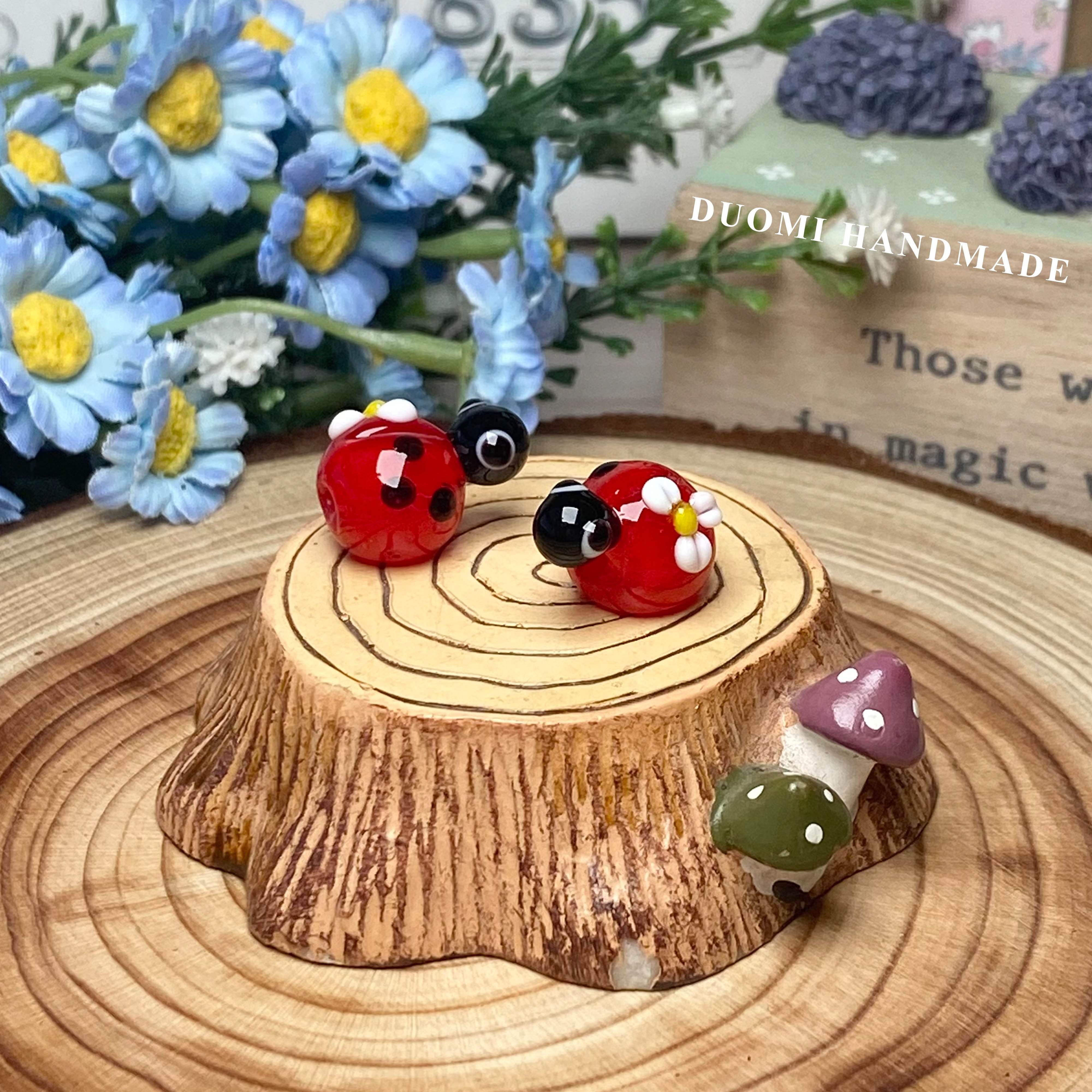 

2 Pcs Adorable Ladybug Glass Beads With Flower, Perfect For Jewelry Making - Handmade Lampwork