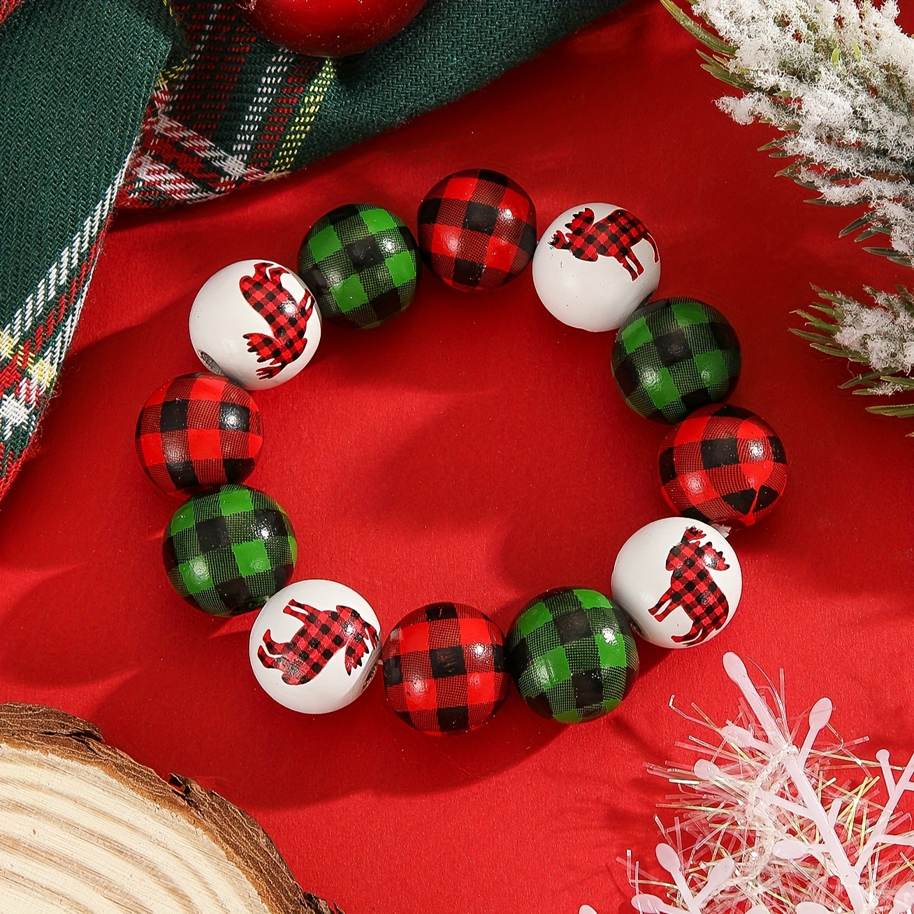 

Chic Reindeer & Wooden Bead Bracelet - Adjustable, Stretchy Fashion Accessory For Women | Perfect Christmas Party Gift