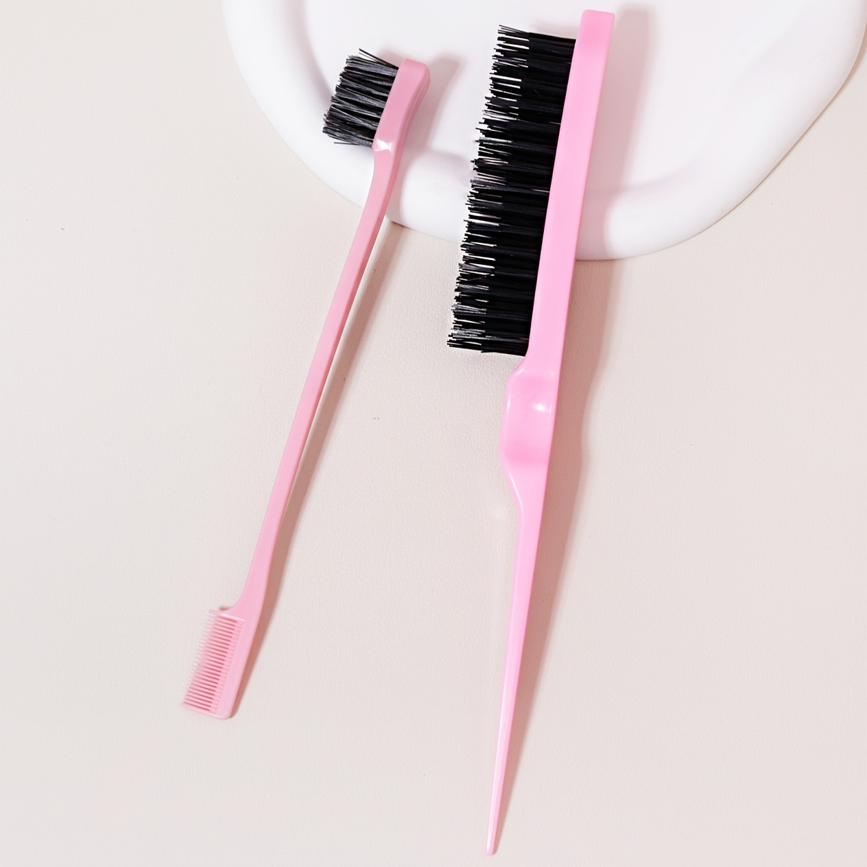 

Ensemble de 2 Brosses à Cheveux, Brosse Démêlante et Brosse Arrière , Poils en Plastique pour Tous Types de Cheveux, Manche en ABS, Lissage des Cheveux