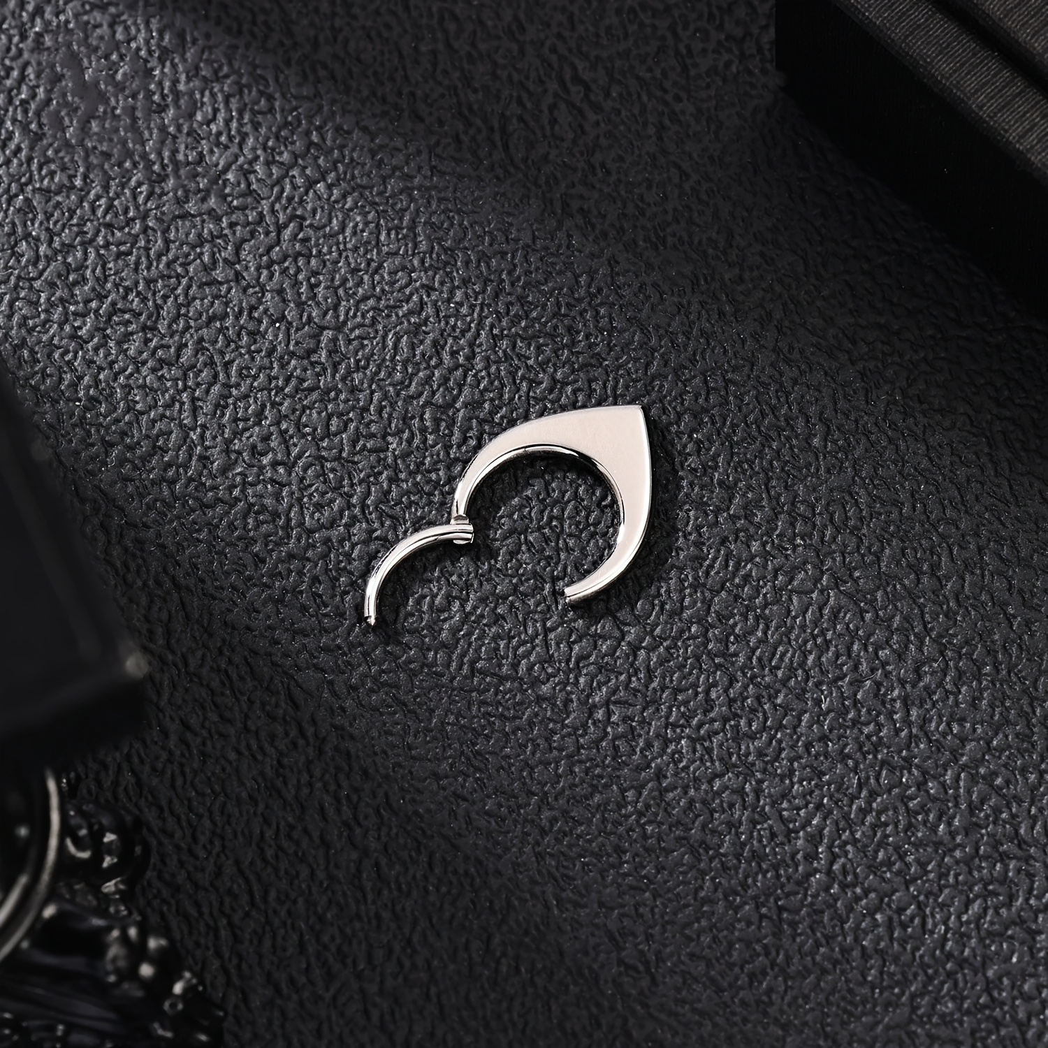 E-shop 16G Damen Nasenring in Tropfenform Septum Ring Knorpel Ohrringe Spiral Tragus Conch Daith Rook Körper Schmuck