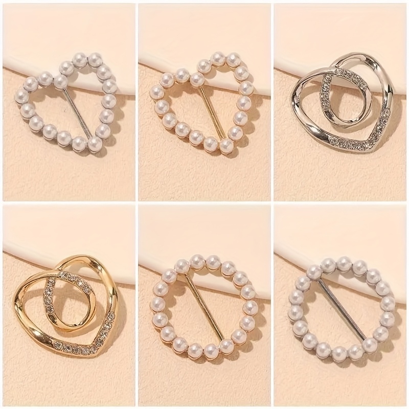 E-shop 6er-Pack Farblich Zufällige Funkelnde Strass T-Shirt Clips - Elegantes Hohles Knopfdesign mit, Goldfarbene Legierung Kleider Befestigungen für