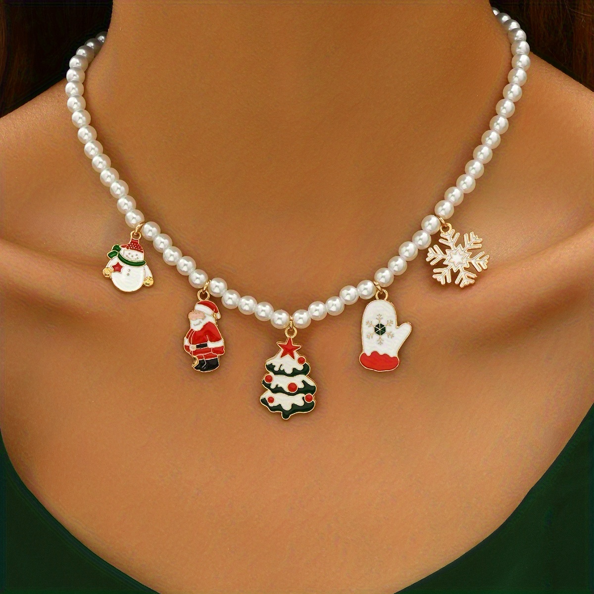 TEMU 1pc A Christmas-themed Artificial Pearl Statement Necklace For Women, Featuring A Design With Holiday Charms, Suitable For Festive Parties And
