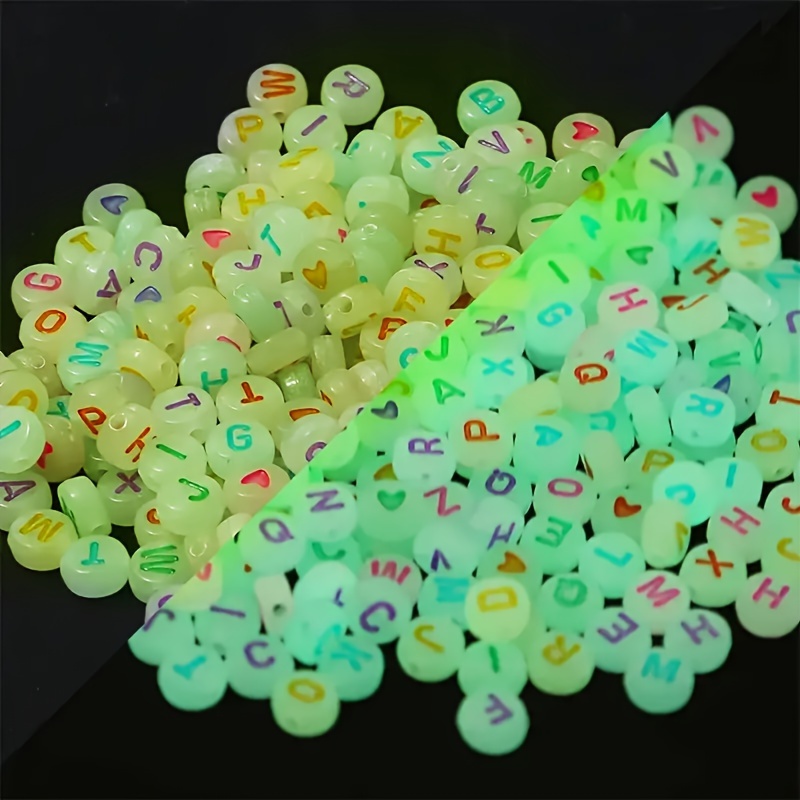 100/200/500pcs luminous letter beads can be used as bracelets, necklaces, rings, and DIY various beautiful accessories (4 * 7mm)