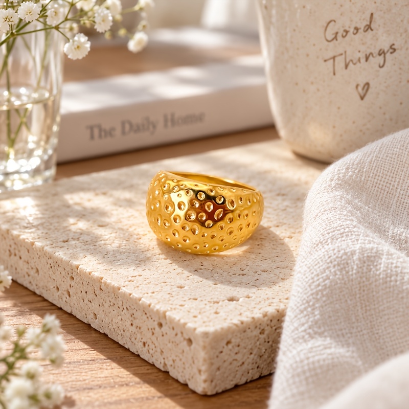 Women's Embossed Polka Dot Spherical Wide Band Ring