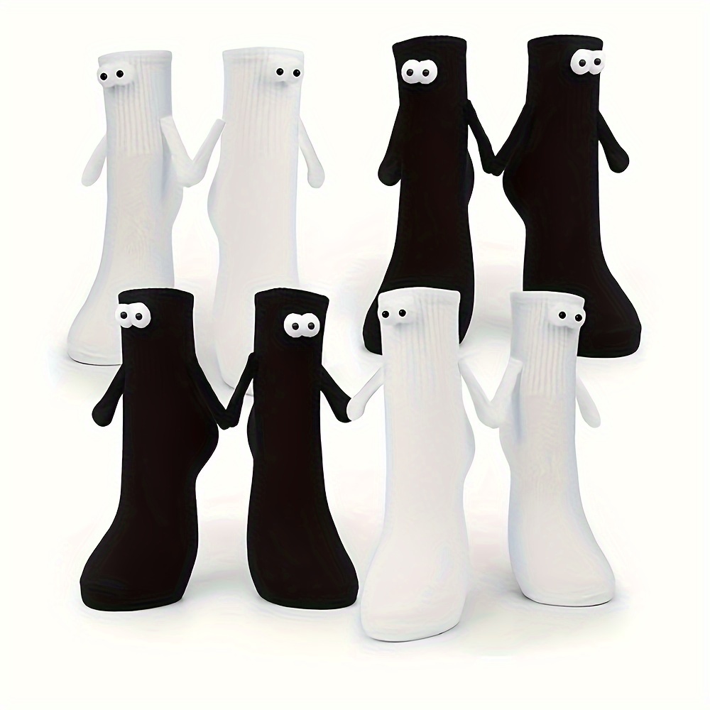 

4 Pairs Creative Sweat-absorbing Mid-calf Socks With 3d Magnetic Hand Holding Dolls, Christmas Gifts For Your Friends Families