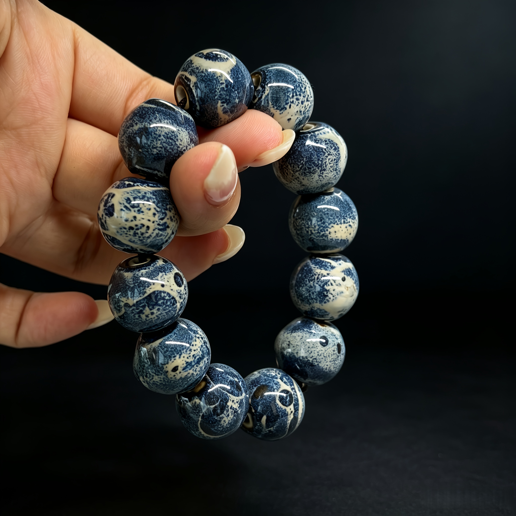 TEMU 1pc Bracelet en céramique bleu brumeux à pois - 12pcs Perles en céramique bleu océan et blanc, Corde élastique tissée à , Bracelet de perles