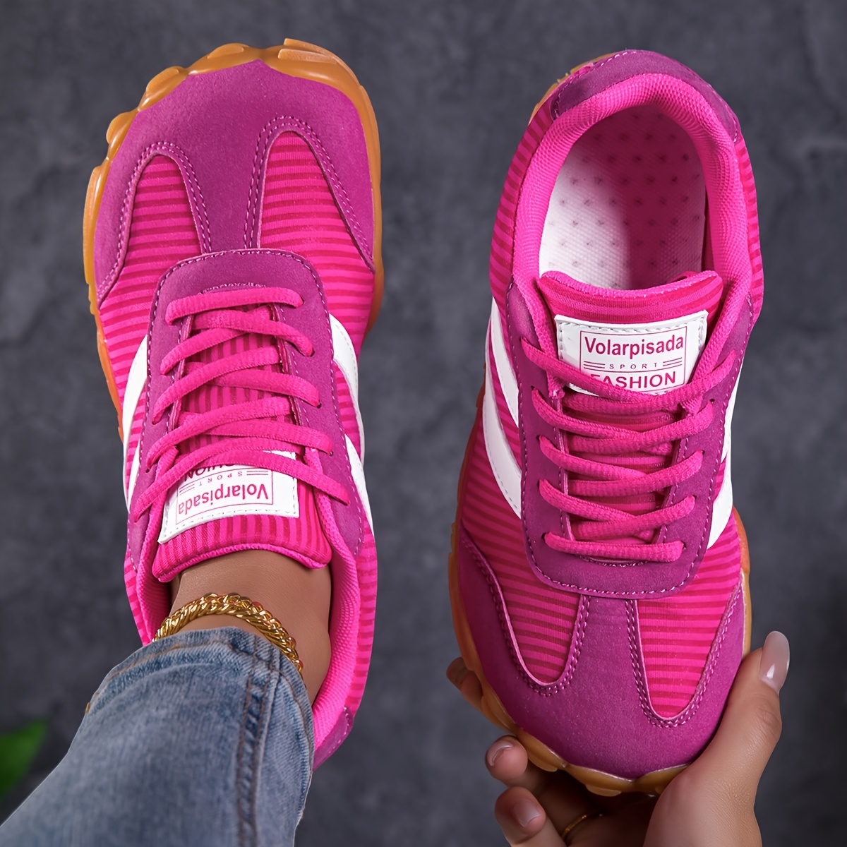 Women's Wide Last Sports Shoes, Lightweight and Breathable