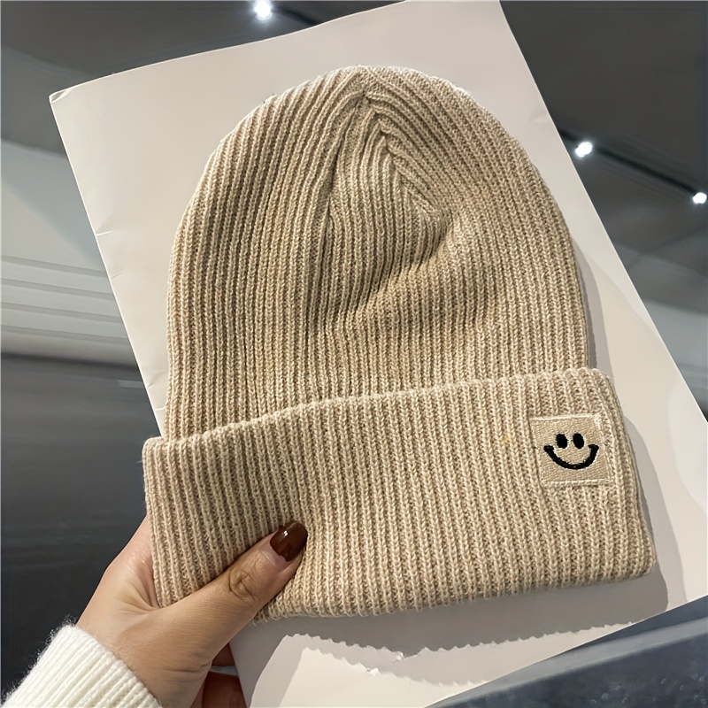 

1pc Women's Winter Knitted Hat, Plain Simple Hat, Autumn And Winter Warm Hat, , Outdoor And Indoor Compatible Fashion Hat, Multiple Colors, Ideal Autumn And Winter Gift