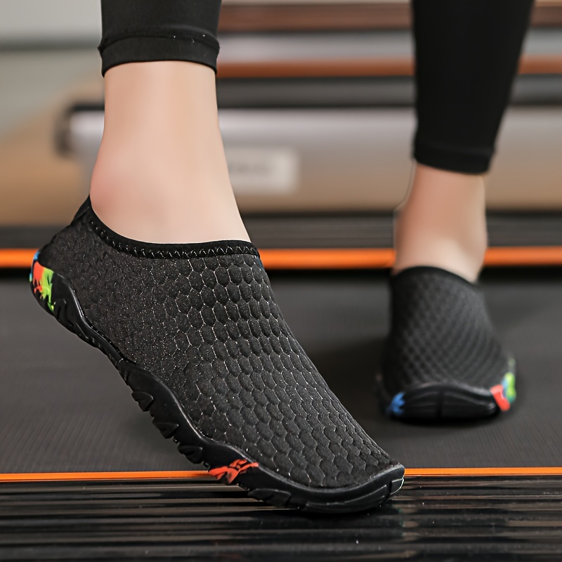 Indoor retailer fitness shoes