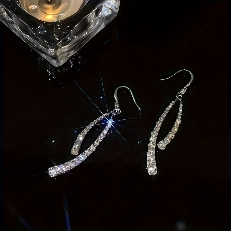 High-end Sense Fish Tail Earrings Daily Commuting Versatile Gifts Holiday Party Jewelry