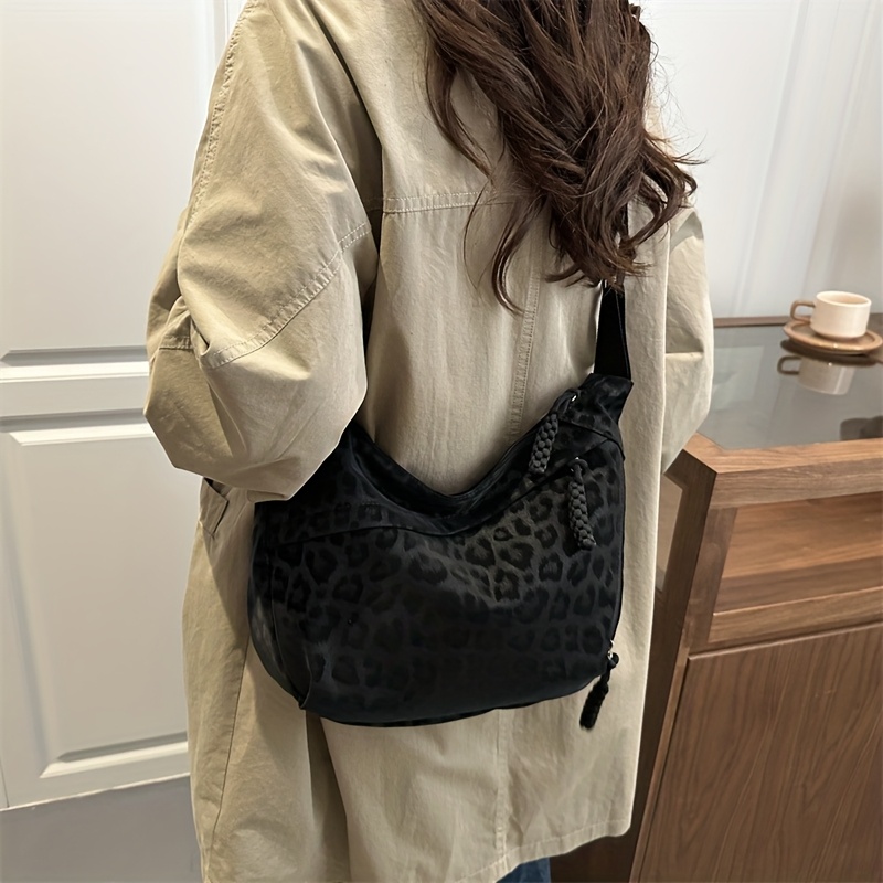 Image of Women's Crossbody Bag With 3-zipper Compartment & Adjustable Strap - Multi-tone Suitable For Daily Use & Travel, // Dumpling Shoulder Purse, Zipper Closure For,, Casual