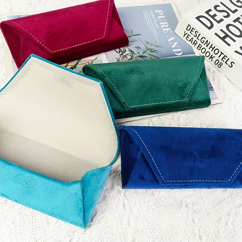 Large Capacity Magnetic Glasses Storage Box