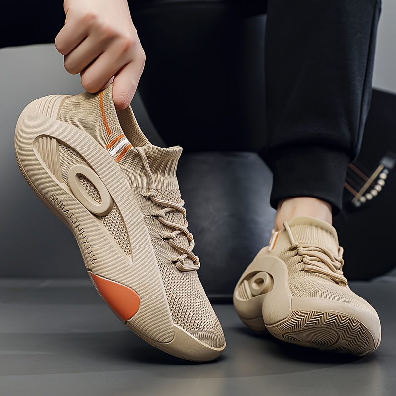 Men's Versatile Sneakers, Lightweight and Comfortable Men's Shoes, Low-Top Lace-Up Design, All-Season Sneakers, Suitable for Running, Workouts, and Daily Casual Wear LD920