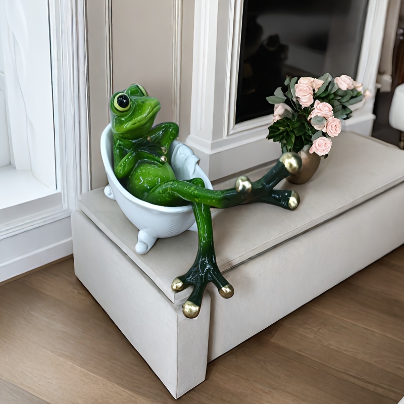 

1pc, 6.1-inch New Year Creative Gift Birthday Gift Bathtub Play Frog Home Resin Crafts Decoration Office Bedroom Living Room Stylish Tabletop Decor