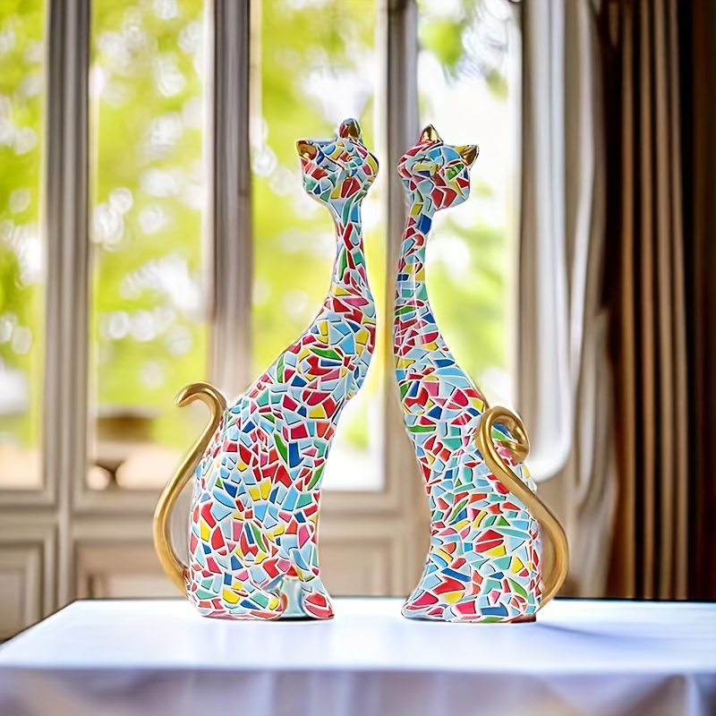 

2pcs/pair European Style Couple Cat Resin Handicraft Home Decoration, For Home And Office Decoration, Living Room Bookshelf Desktop Decoration Eid Al-adha Mubarak