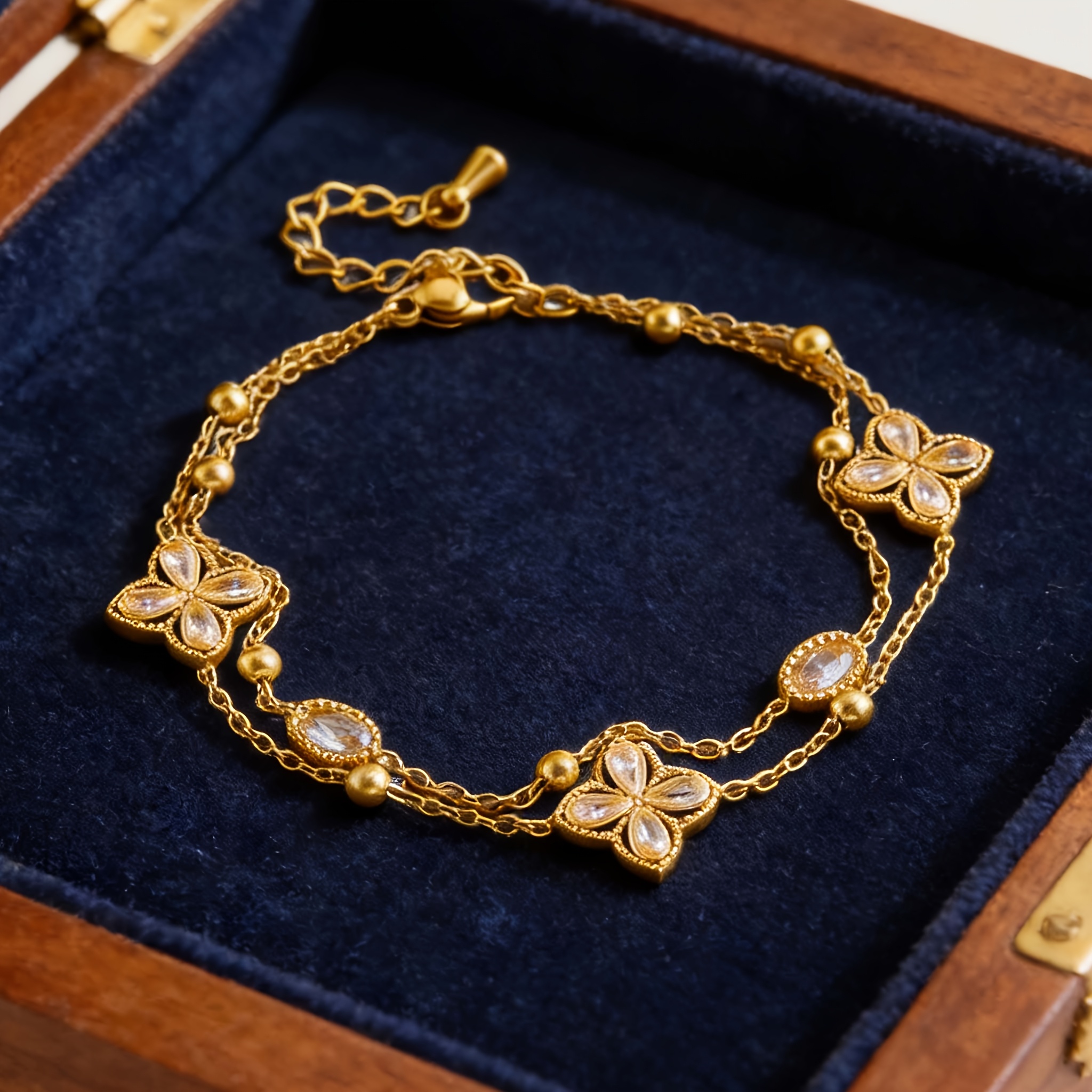 Image of 1pc, Elegant And Fashionable Studded 4 Petal Flower Double Layered Chain, Stainless Steel Bracelet, Women's Exquisite Bracelet, Suitable For Daily Wear, High-end Feeling, Fashionable Jewelry, For