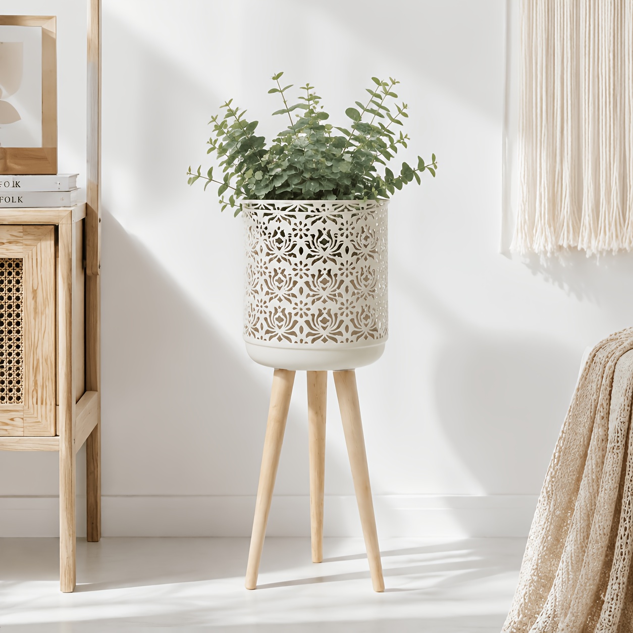 TEMU 1pc Openwork Carved Iron Tall Flower Pot, Vintage Floral Openwork Metal Planter, Suitable For Living Room, Balcony, And Entryway Display,
