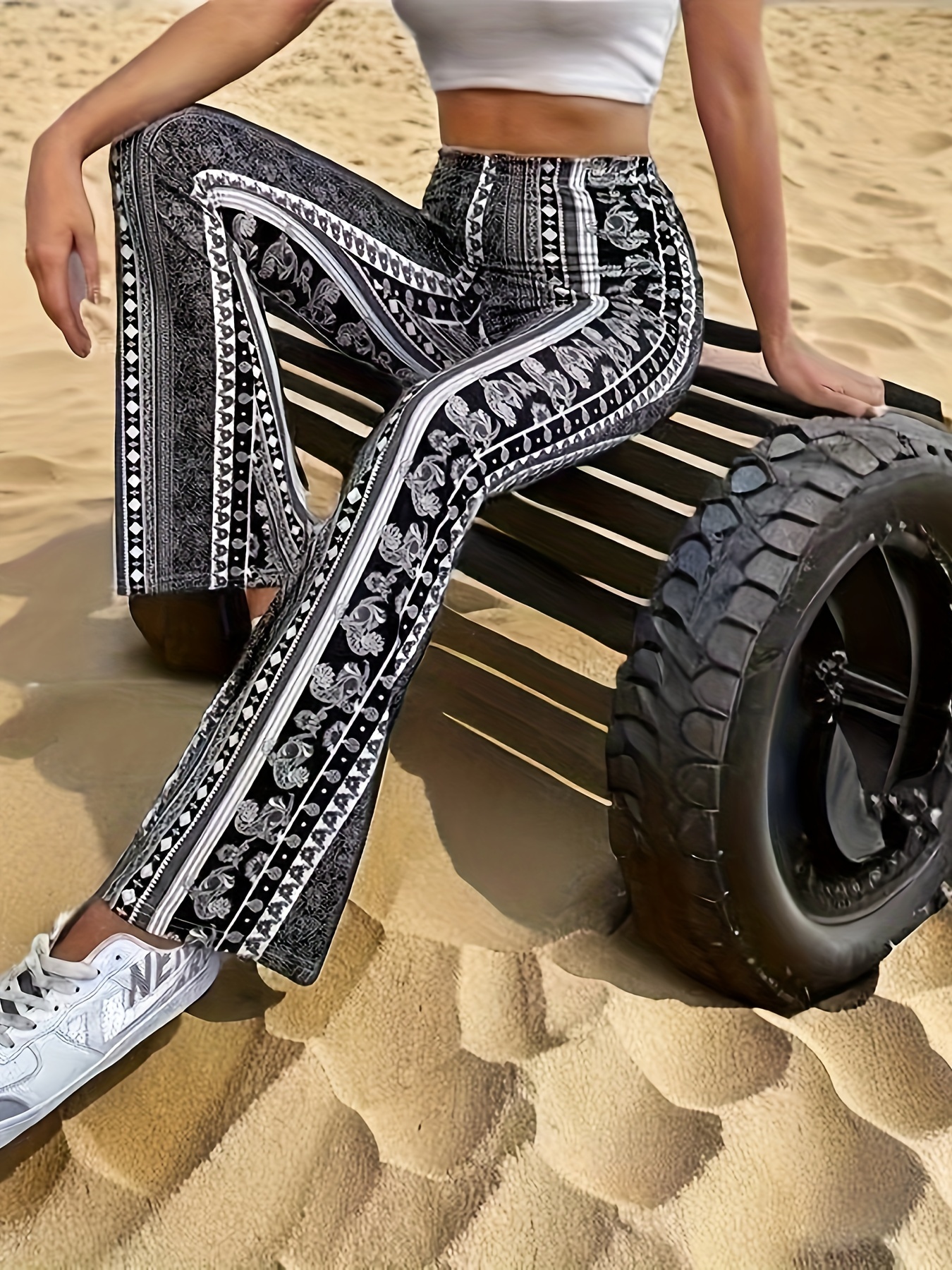 Summer Boho Flare Pants for Women 2024 Ethnic Print Bell Bottom Elastic  Waist Wide Leg Leggings Vintage Stretch Trousers : : Clothing,  Shoes & Accessories