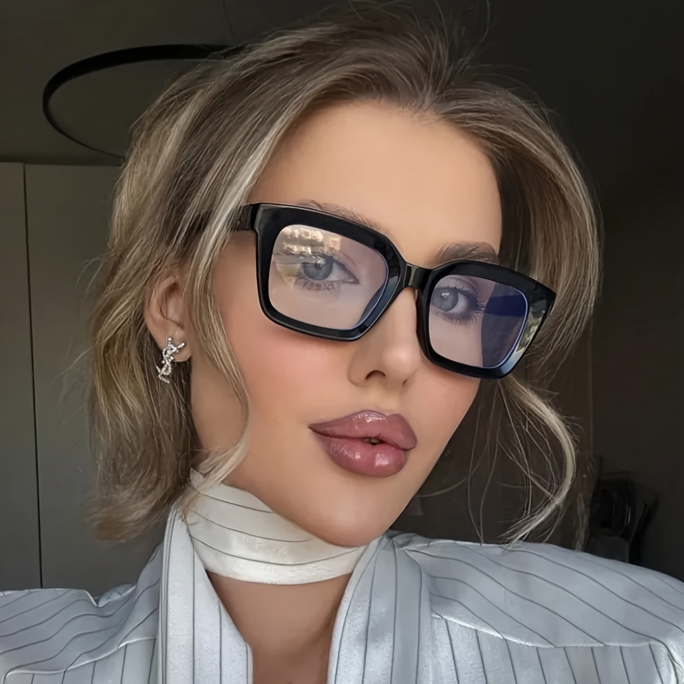 Image of Women's Oversized Full-frame Glasses - Large Round/rectangle Eyewear With Spring Hinges, Y2k Style Neutral Tint (no) For Daily Wear, Parties & Professional - Full-rim Frame Coverage