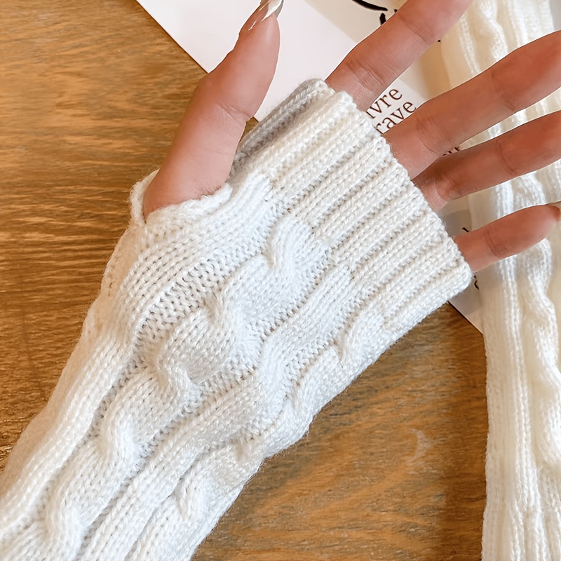 Three-Pair Set of Autumn/Winter Cable Fingerless Arm Warmers
