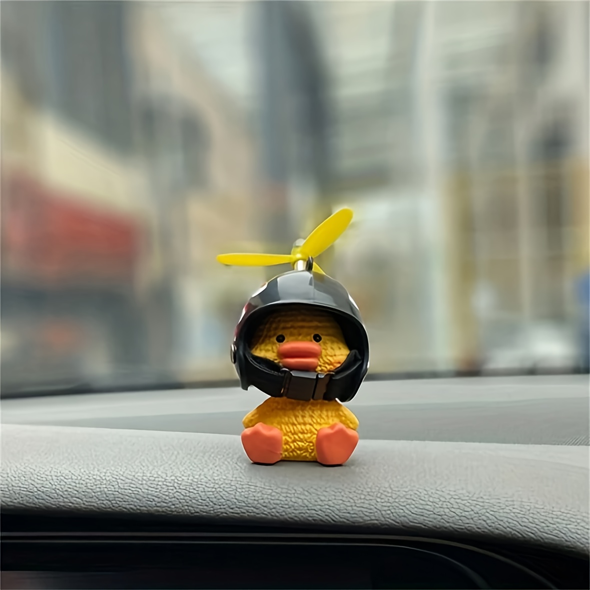 

Adorable Cartoon Yellow Duck Car Ornament - Durable Abs Resin, Perfect For Vehicle Interior Decor