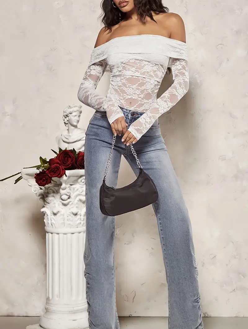 Lace Panel Strapless Long Sleeve T-Shirt Lace Panel Strapless Long Sleeve T-Shirt