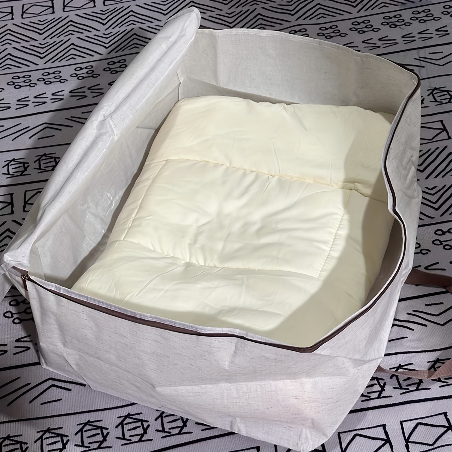 Duty Storage Moving Bags Quilt storage Blanket storage with Handles, Extra Large Moving Bags, Strong Handles & Zippers, Storage Totes for Space Saving, Fold Flat, Alternative to Box and Bin, Sewing Storage
