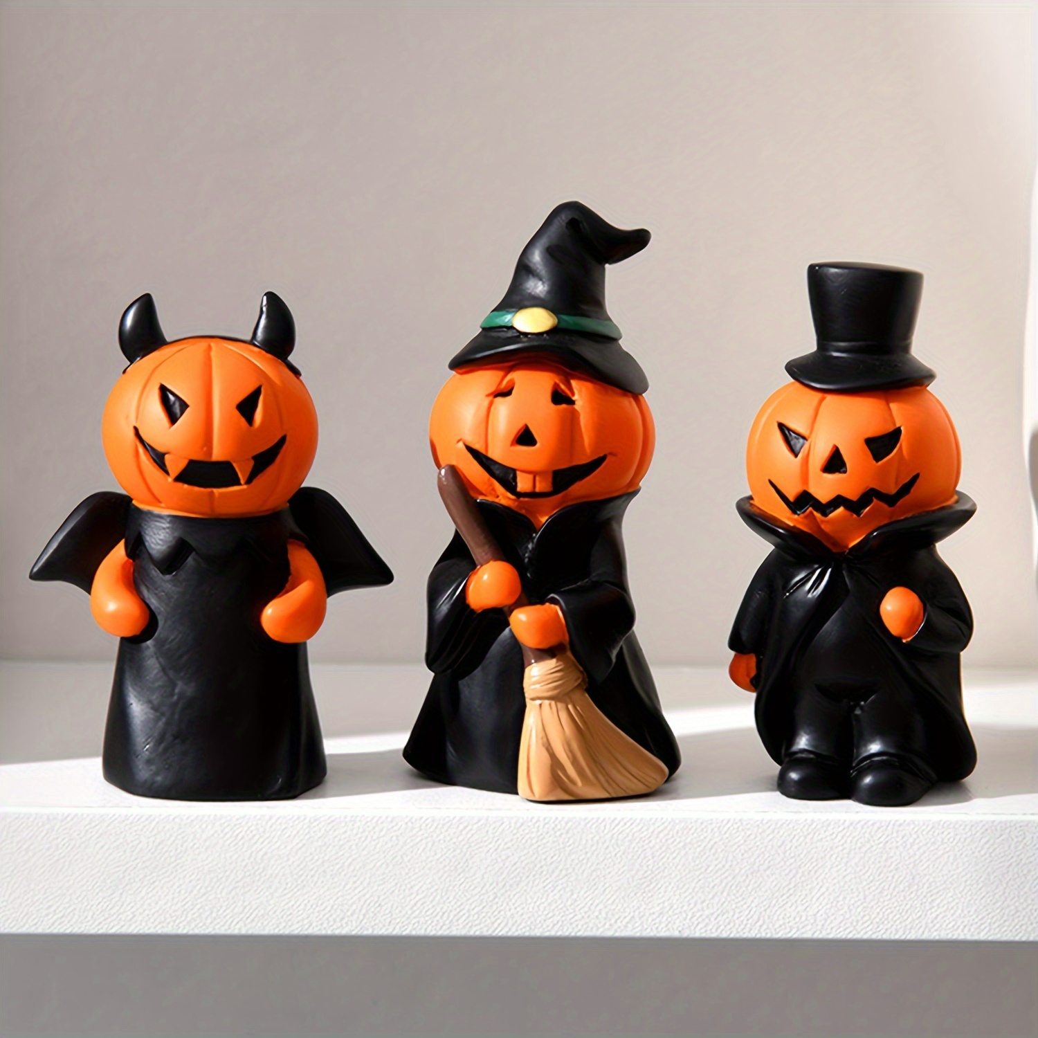 

1pc Halloween Pumpkin Figurines Set - Resin Collectible Statuettes For Home, Office Desk Decor - Versatile For Indoor & Outdoor Display - Spooky Ghost Doll Car Decorations Without Electricity