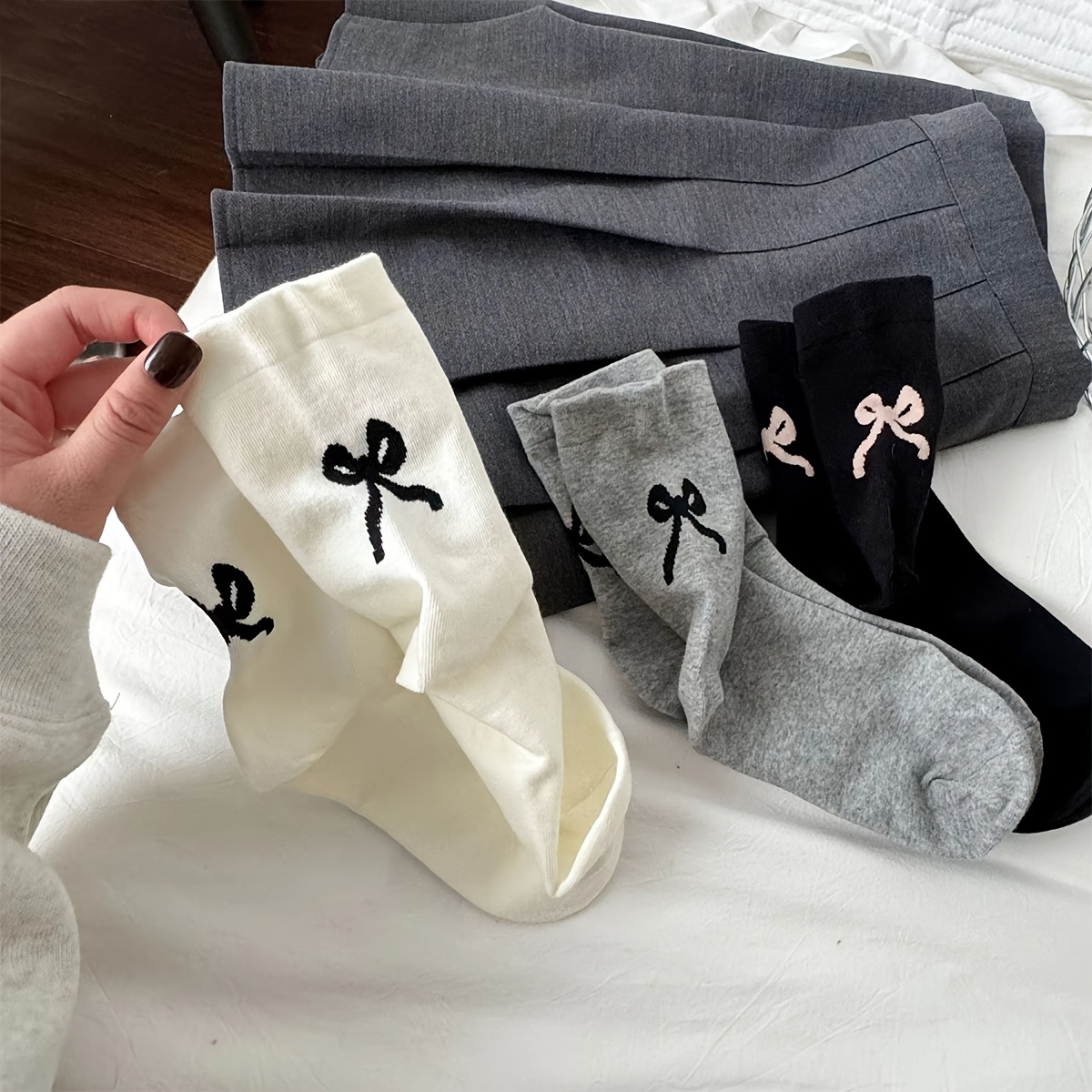 

3 Pairs Bow Pattern Socks, Sweet Korean Style Mid Tube Socks, Women's Stockings & Hosiery