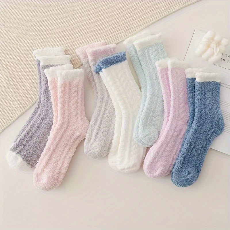 

7 Pairs Women's Knee-length Slipper Socks - 95% Polyester, 5% Spandex, Cozy Coral Fleece, Solid Color Warm Lounge Sleep Socks With Non-slip Grippers - Hand Washable