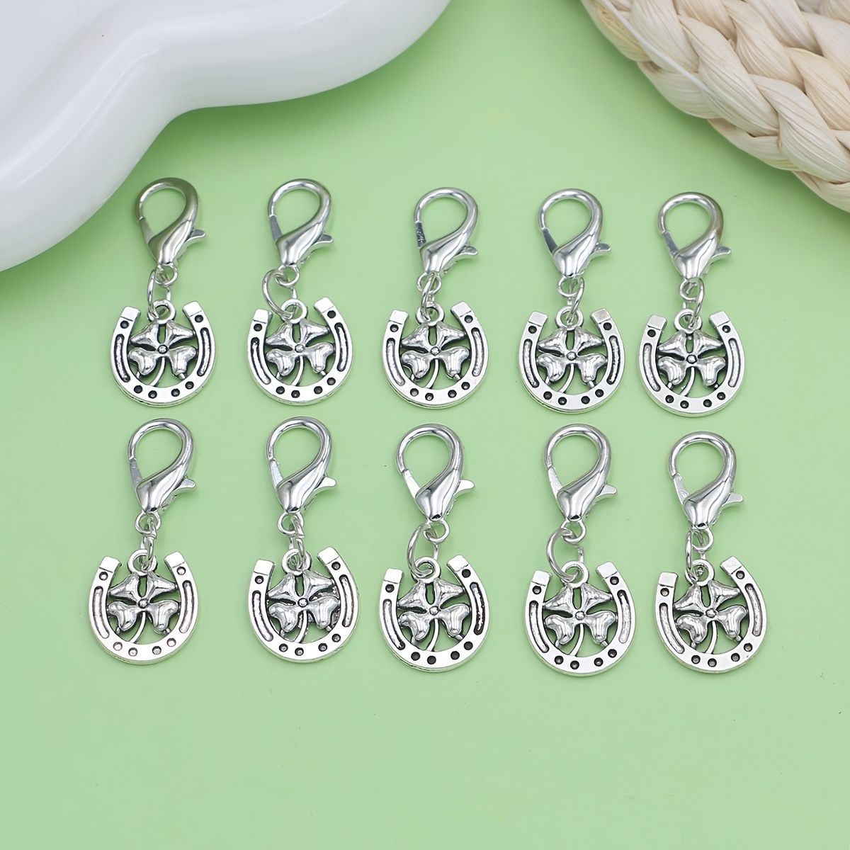 Image of 10/20pcs Keychains With Lobster Clasps, Clover Pendants Keyrings For Bag/ Zipper/ Shoes Decoration, Birthday, Christmas Day, Valentine's Day, Graduation Anniversary Gift