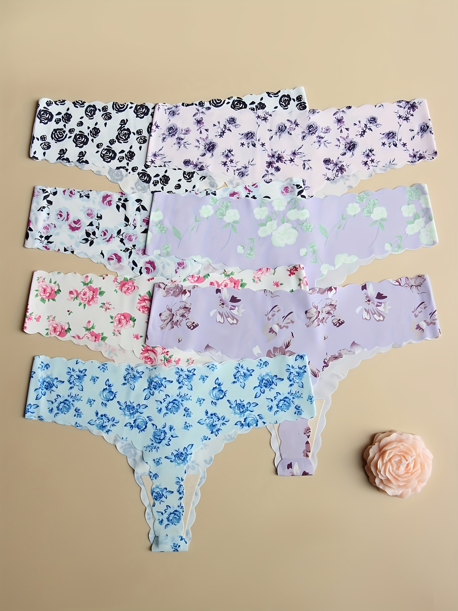 A Random Set of 7 Printed Women'S Seamless Underwear, Featuring Soft And Comfortable Large-Sized Panties Made from, Adorned with Cute Butterfly, Heart, And Red Lip Patterns.