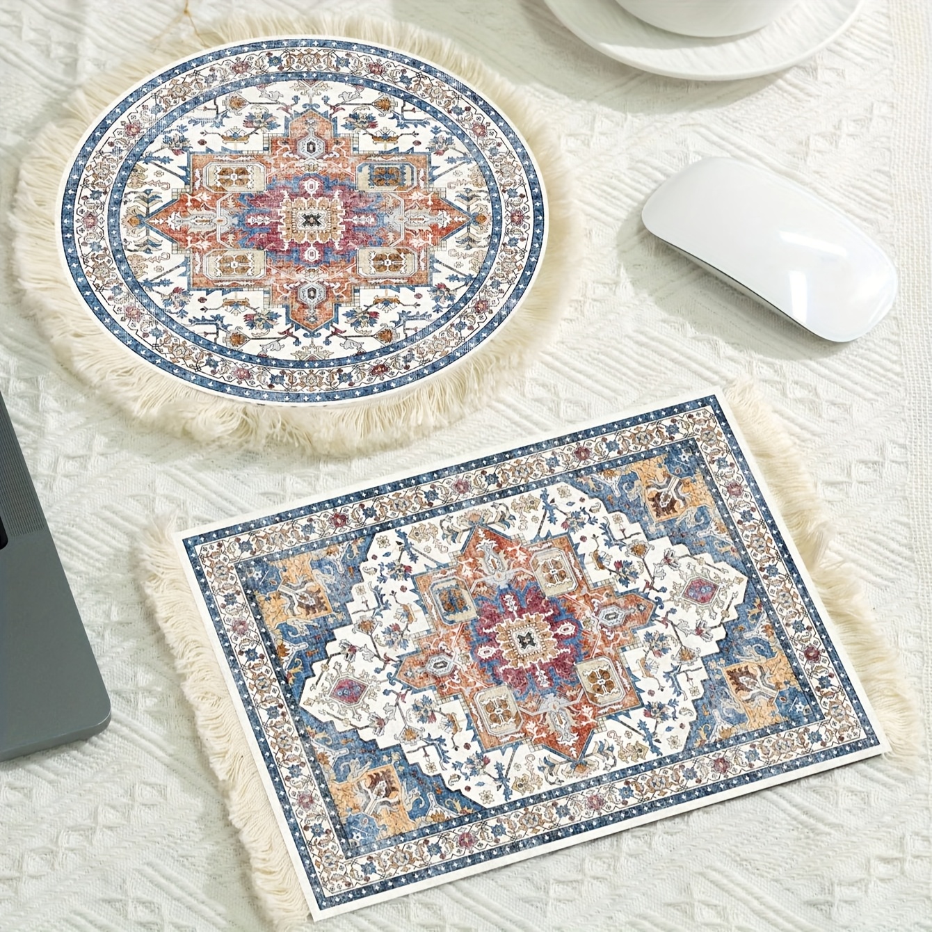 

Tapis de souris à pompon de style , base en caoutchouc antidérapante, tapis de bureau et de jeu décoratif avec un design oriental