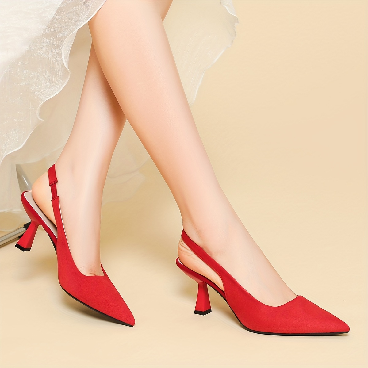 Tacones retailer de punta fina