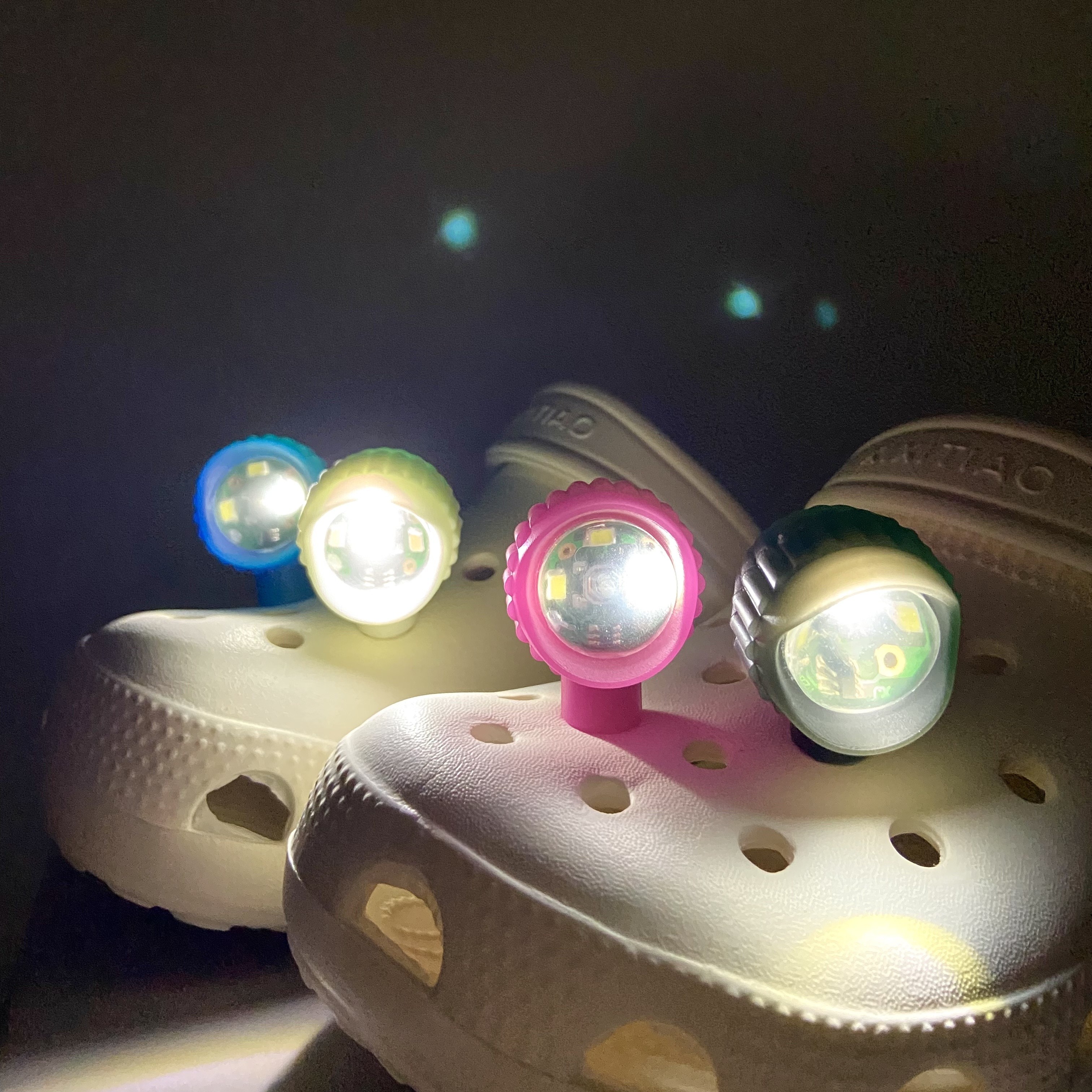 

1pc Multi-function Led Shoe Decoration Charms, Plastic Diy Accessories For Clogs Sandals, Detachable Cute Shoes Accessories, Gift For Birthday And Holiday Party