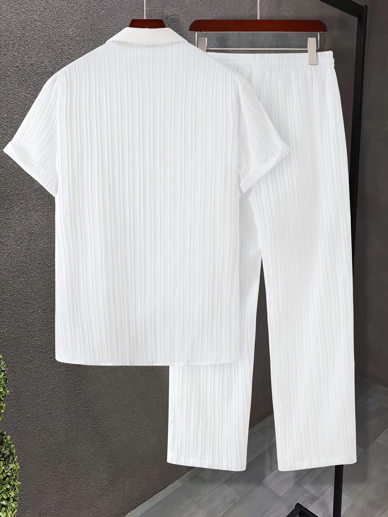 Men's Striped Casual Short-Sleeve Shirt + Casual Drawstring Lined Long Pants 2pcs Set with Elastic Waistband for Holiday Leisure Outings