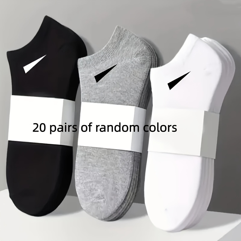 E-shop Atmungsaktive Herrensocken – leichtes Strickmaterial, einfarbiges minimalistisches Design, strapazierfähig und elastisch, für den täglichen