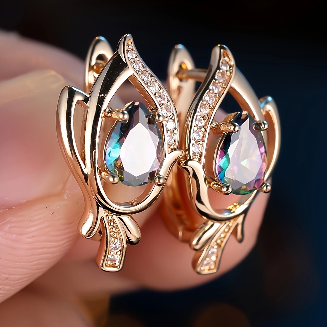 TEMU Une paire de boucles d'oreilles simples, et haut de gamme avec un motif floral, adaptées aux fêtes d'année
