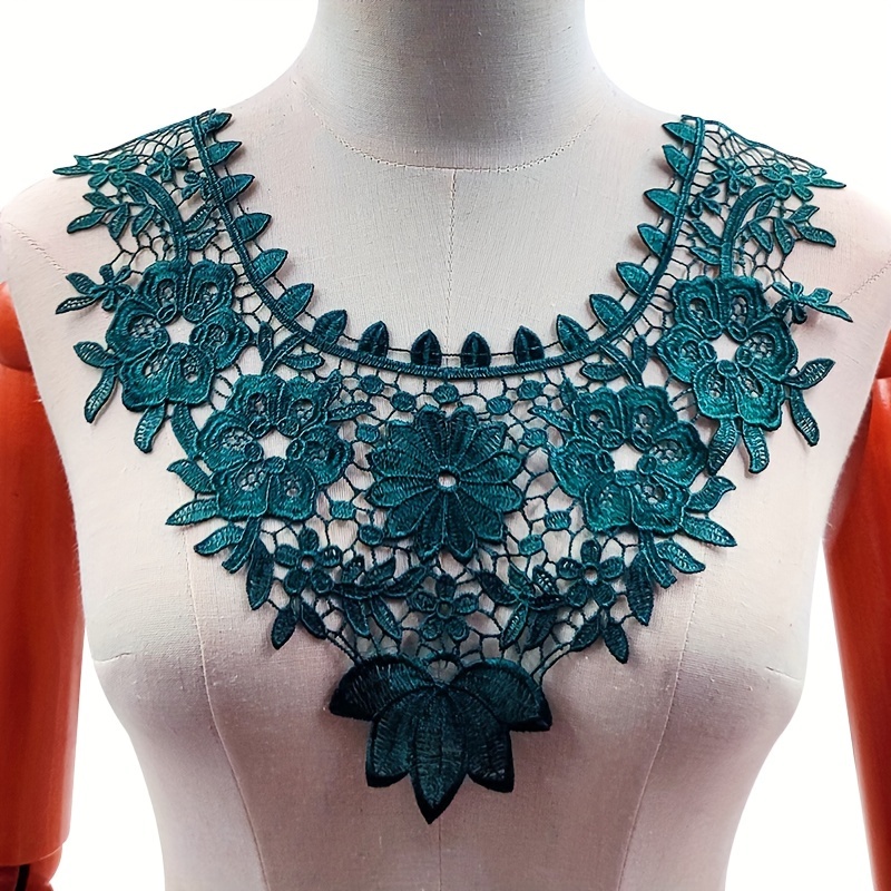 Image of 1pc Water Soluble Lace Collar Three-dimensional Hollow Embroidery Corsage Polyester Embroidery Collar Polyester False Collar
