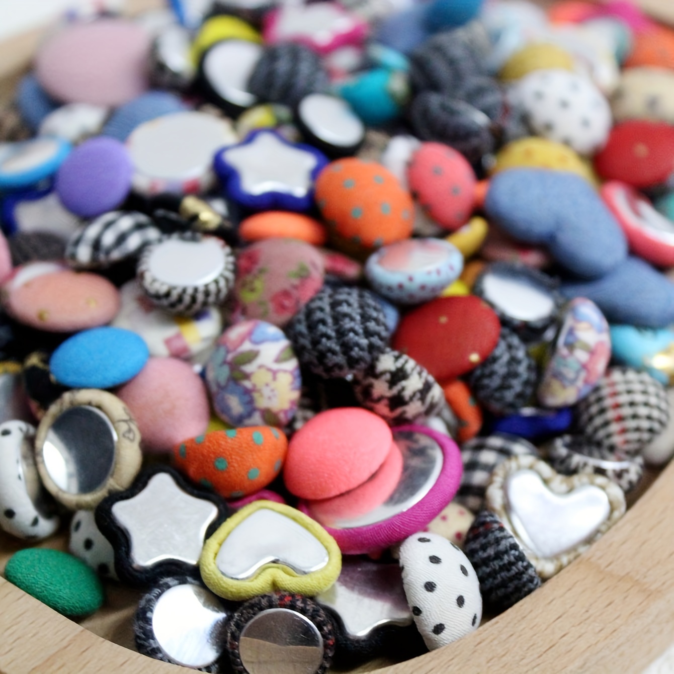 

30pcs/100pcs Assorted Fabric Covered Buttons Flatback For Diy Hair Clips, Earrings, Jewelry Making Supplies - No Mosaic Polyester Stars Shapes And More Accessories Set