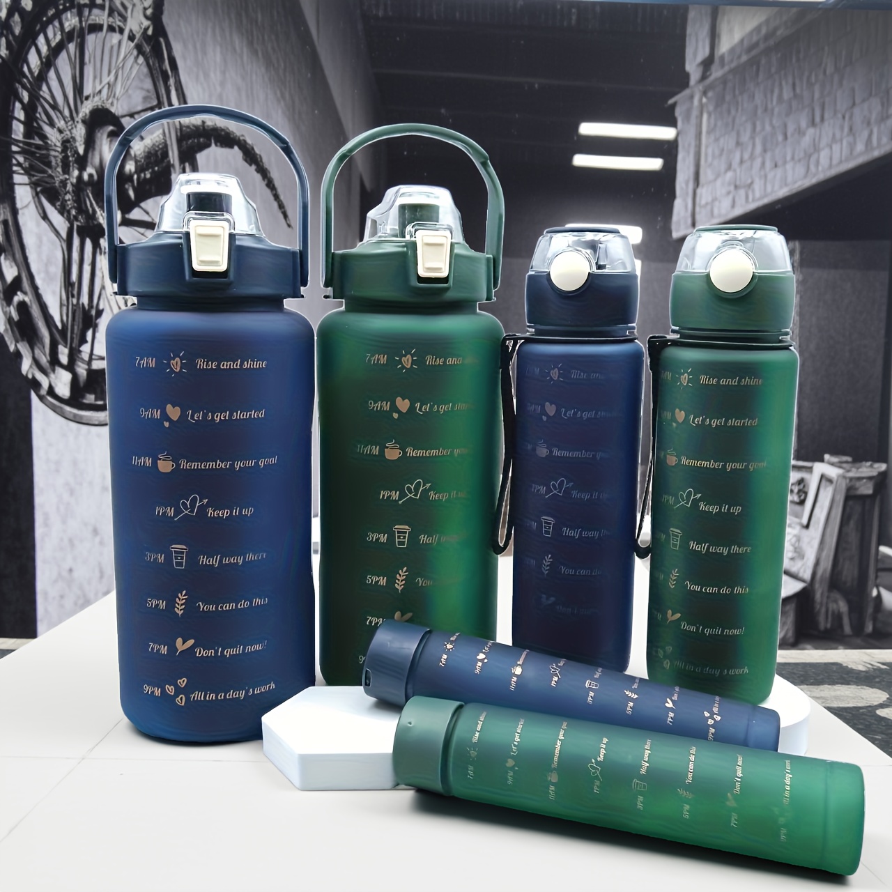 1pc Grande Capacité 67.63oz/23.67oz/10.14oz Bouteille d'Eau PC Étanche avec Couvercle à Paille, Portable Robuste pour Gym, Camping, École, Extérieur, Sports - Conteneur Étanche Durable pour Hydratation en Déplacement, Idéal pour s &